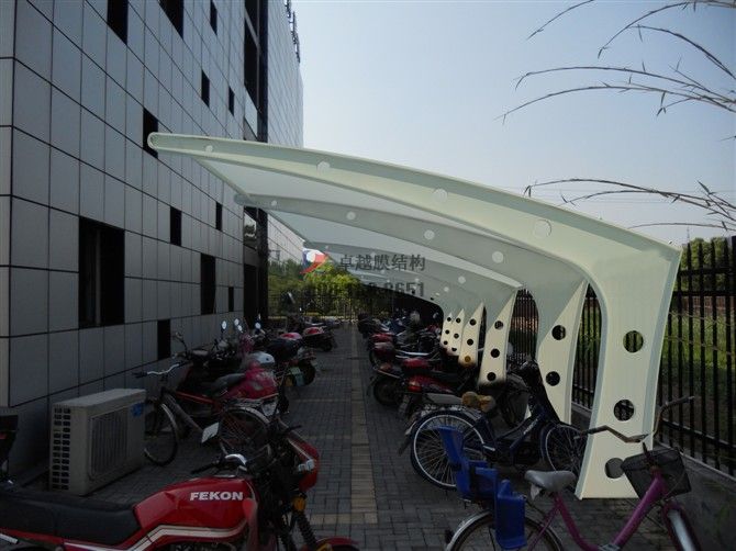 通遼膜結(jié)構(gòu)車(chē)棚【通遼市宏源硅砂有限公司等】設(shè)計(jì)施工案例