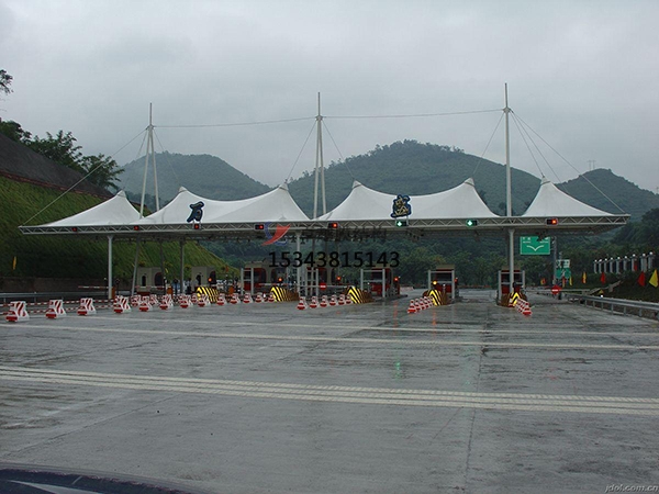 阿里高速收費站雨棚【專業(yè)廠家】景觀遮陽棚/服務區(qū)膜結(jié)構(gòu)充電站設計公司