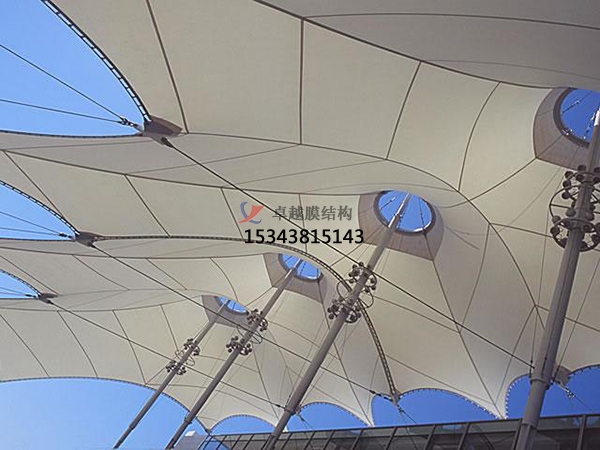 膜結(jié)構(gòu)多少錢一平方？