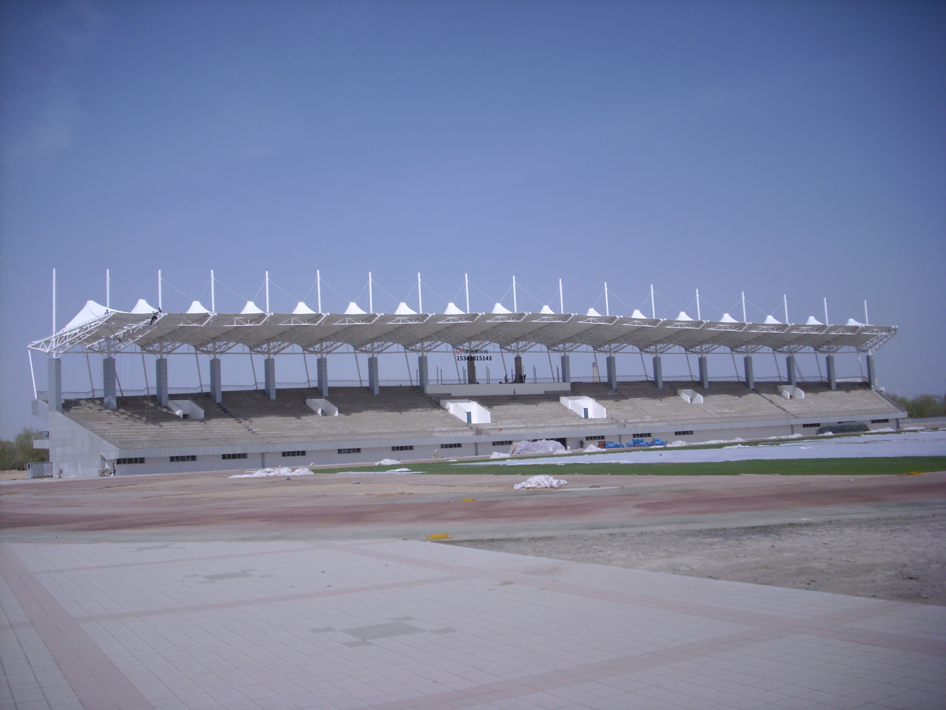 偏關(guān)體育公園膜結(jié)構(gòu)【看臺(tái)雨棚】門球場案例