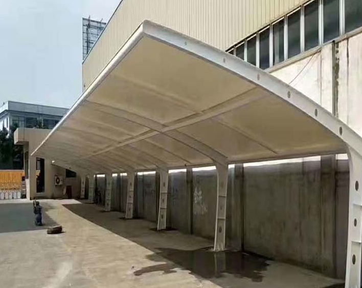 膜結(jié)構(gòu)雨棚有哪些優(yōu)勢(shì)？以下進(jìn)行了詳細(xì)的盤點(diǎn)