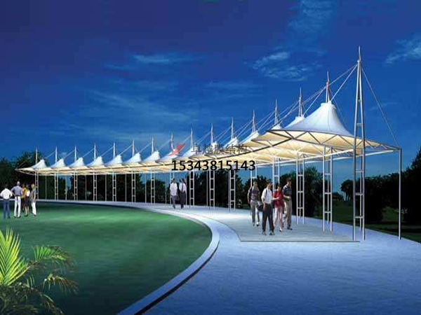  高爾夫球場膜結構是怎么安裝得？