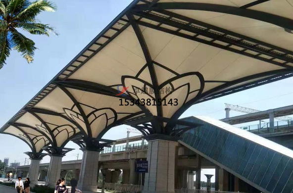 <font color='red'>張拉膜結(jié)構(gòu)</font>遮陽雨棚能抵抗多少級臺風(fēng)暴雨？