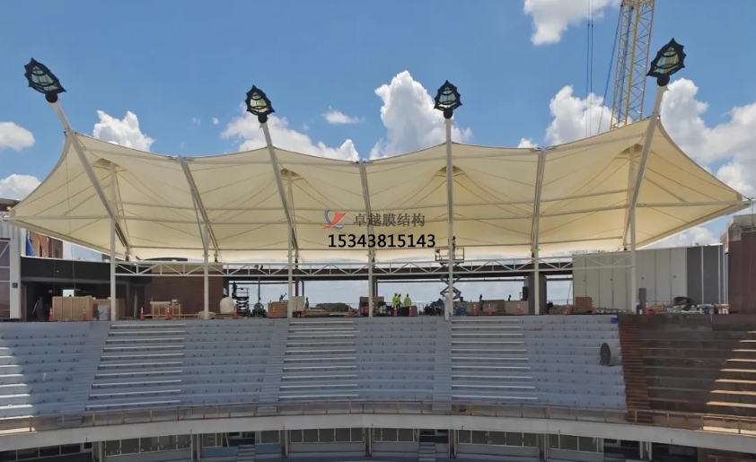 鶴崗<font color='red'>膜結(jié)構(gòu)公司</font>【膜結(jié)構(gòu)看臺(tái)罩棚】鶴崗膜結(jié)構(gòu)廠家