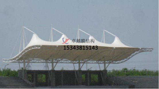 體育場(chǎng)看臺(tái)如何使用膜結(jié)構(gòu)設(shè)計(jì)？