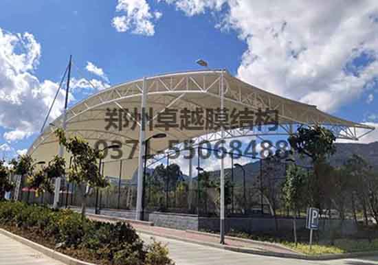 鶴壁張拉膜籃球場遮陽棚生產(chǎn)廠家設(shè)計(jì)施工【鶴壁職業(yè)技術(shù)學(xué)院張拉膜籃球場遮陽棚】等項(xiàng)目