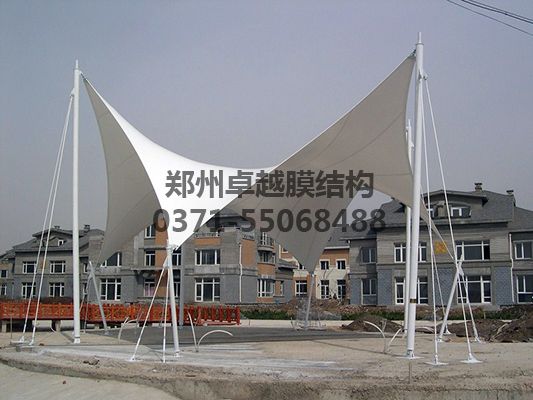 西安張拉膜遮陽棚生產(chǎn)廠家設(shè)計施工【西安航空學(xué)院張拉膜遮陽棚】等項目