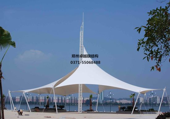 膜結(jié)構(gòu)地下車庫入口如何進行保潔？