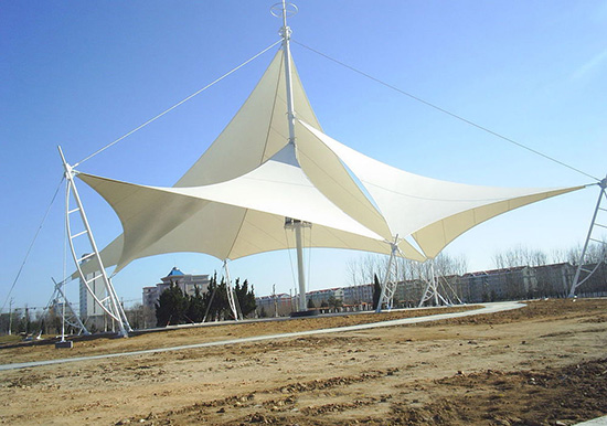 全新建筑形式！膜結構雨棚的奇特性能分析